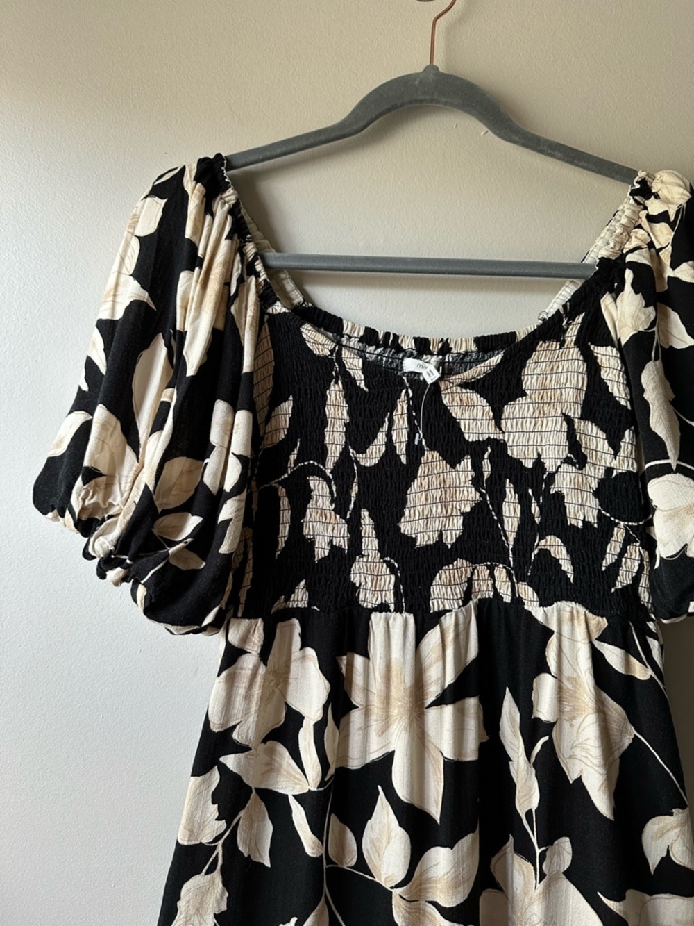 Maurices Black Smocked Puff Sleeve Beige Floral Dress Boho Vacation Size M - Picture 5 of 10